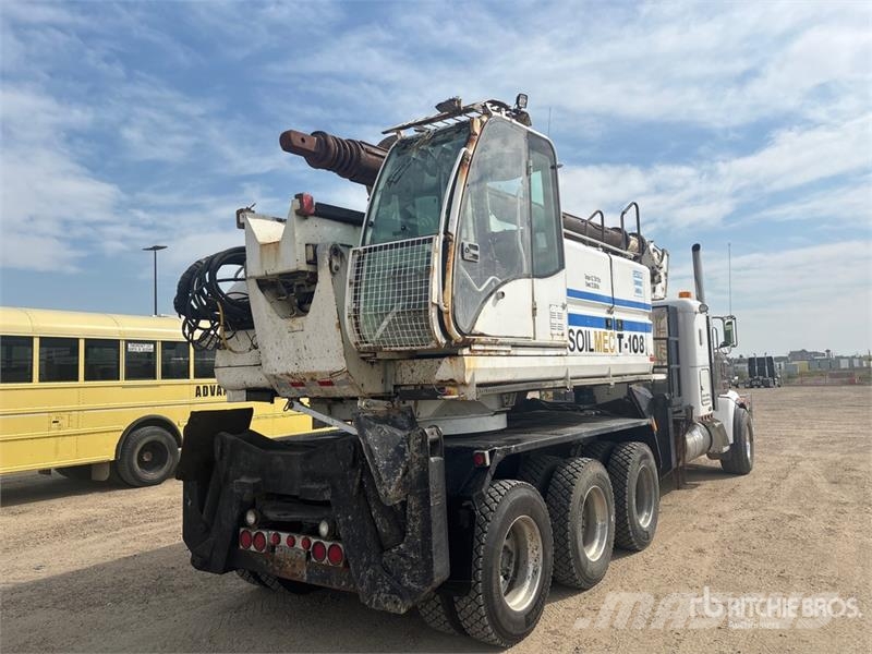 Peterbilt Soilmec T-108 on  Peterbilt 378 8x6 Drill Truck شاحنات المعدات  المحمولة لحفر الآبار