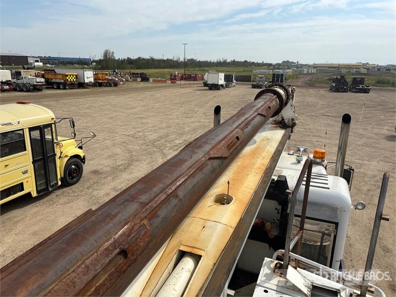 Peterbilt Soilmec T-108 on  Peterbilt 378 8x6 Drill Truck شاحنات المعدات  المحمولة لحفر الآبار