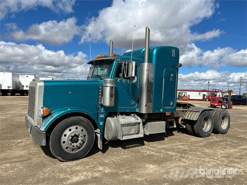 Peterbilt T/A Sleeper Truck Tractor Тягачі