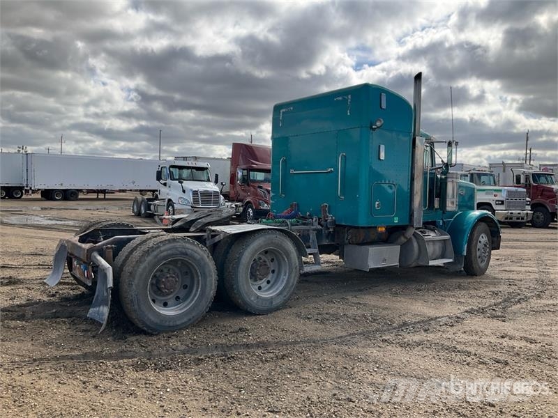 Peterbilt T/A Sleeper Truck Tractor Cabezas tractoras