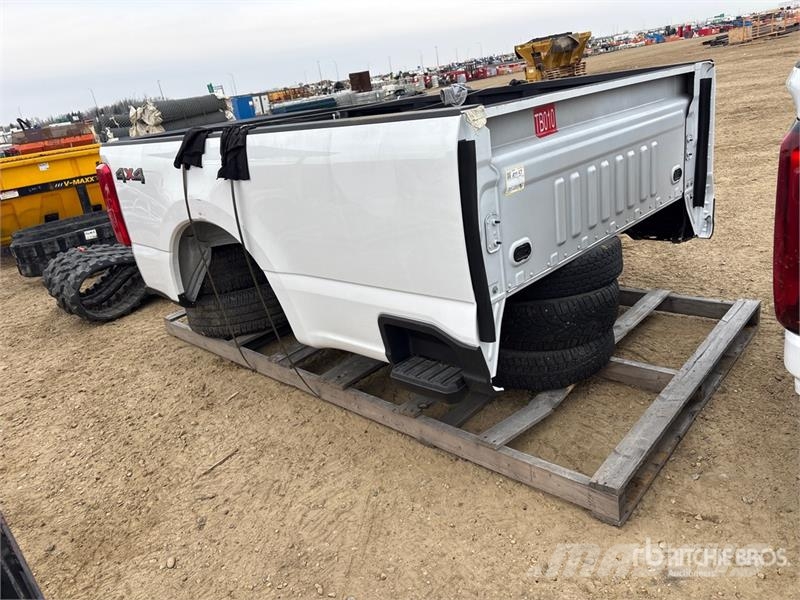 Pickup Truck Bed معدات النقل - غير ذلك