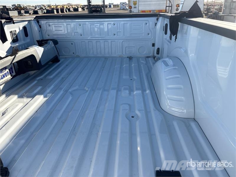  Pickup Truck Bed معدات النقل - غير ذلك