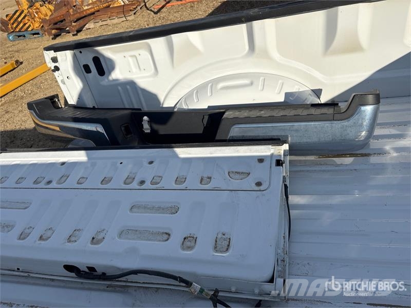  Pickup Truck Bed معدات النقل - غير ذلك