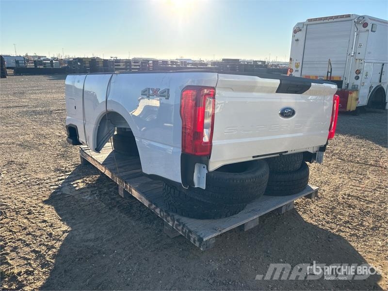  Pickup Truck Bed معدات النقل - غير ذلك