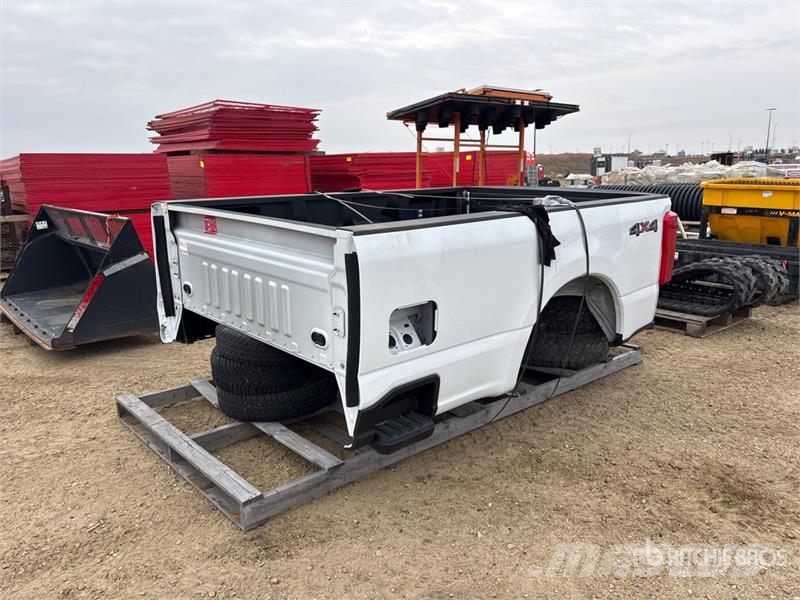 Pickup Truck Bed معدات النقل - غير ذلك