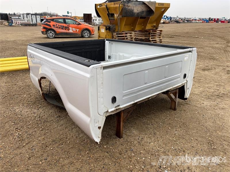 Pickup Truck Bed معدات النقل - غير ذلك