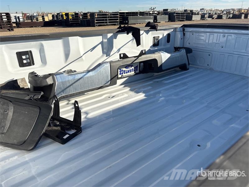  Pickup Truck Bed معدات النقل - غير ذلك