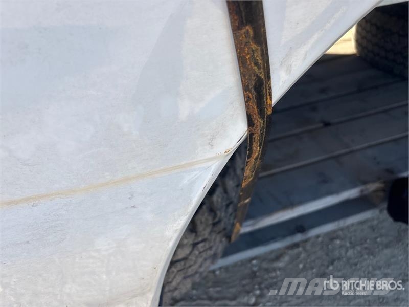  Pickup Truck Bed معدات النقل - غير ذلك