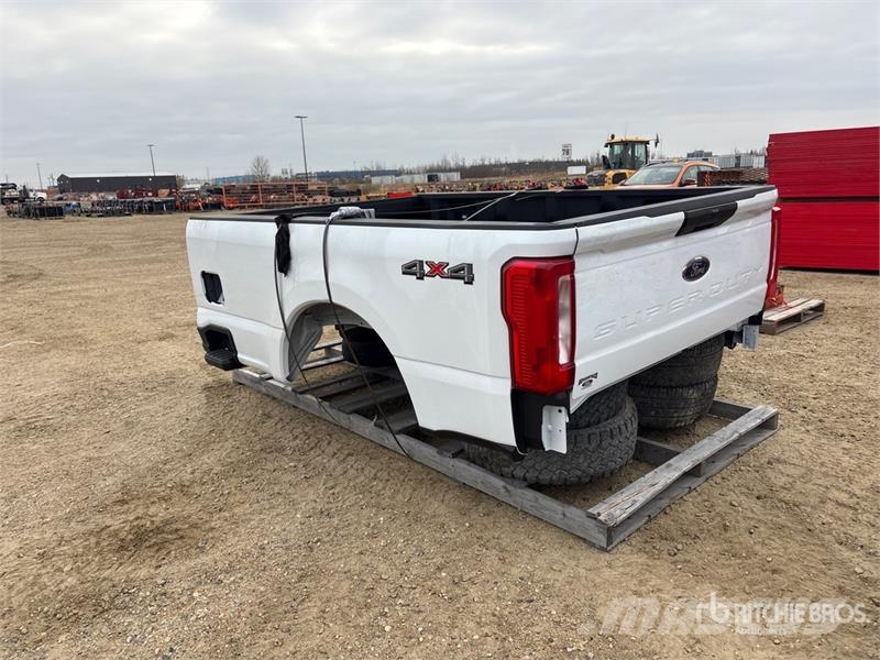 Pickup Truck Bed معدات النقل - غير ذلك