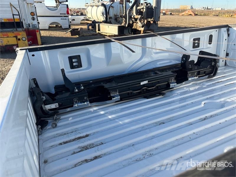  Pickup Truck Bed معدات النقل - غير ذلك