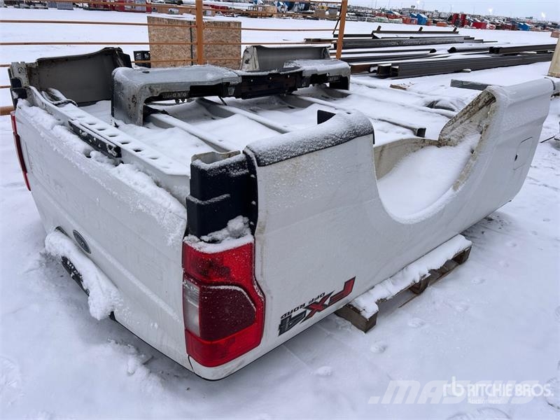  Pickup Truck Bed - Fits 2023 Ford F-350 XLT معدات النقل - غير ذلك