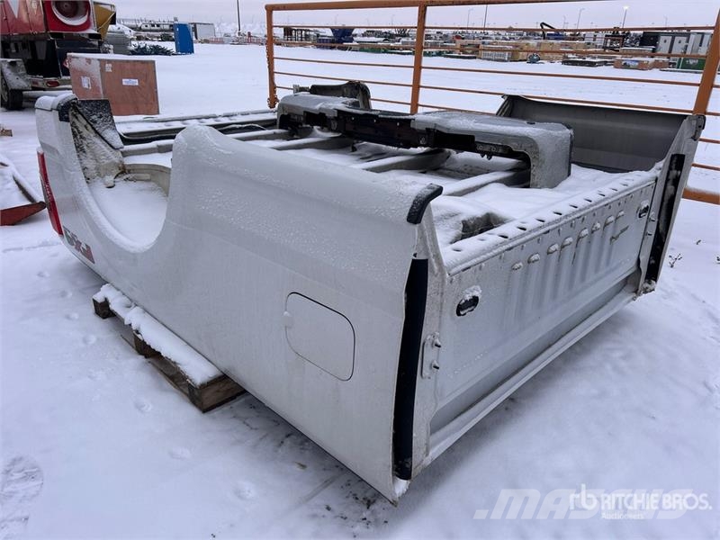 Pickup Truck Bed - Fits 2023 Ford F-350 XLT معدات النقل - غير ذلك
