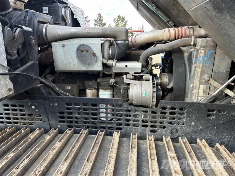 PistenBully PB400 Snowcat Ratraki