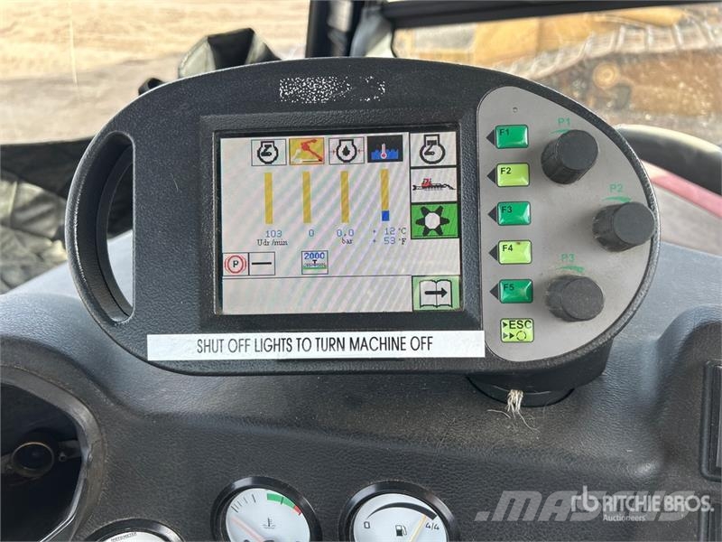 PistenBully PB400 Snowcat Ratraki