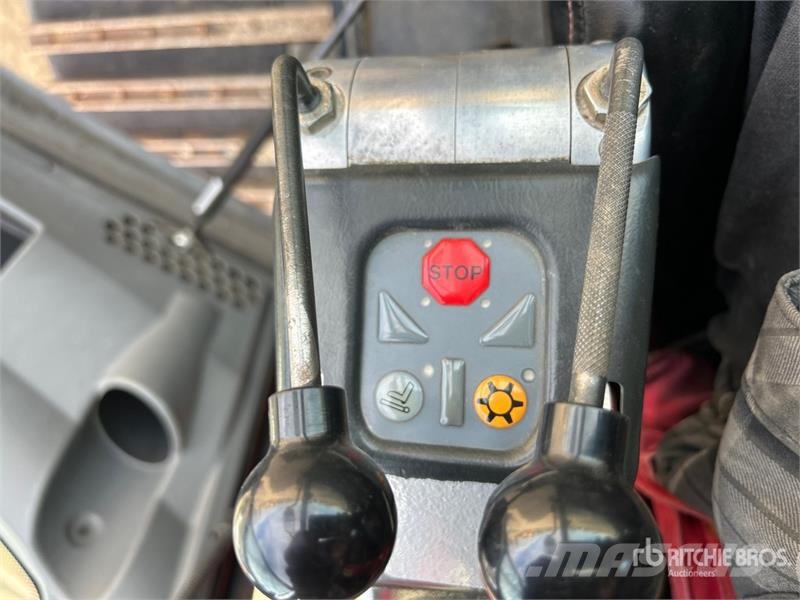 PistenBully PB400 Snowcat Ratraki