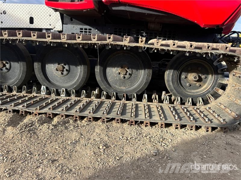 PistenBully PB400 Snowcat Ratraki