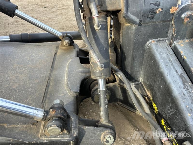 PistenBully PB400 Snowcat Ratraki