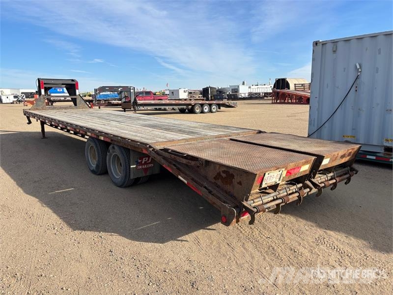 PJ 32 ft T/A Gooseneck Equipment Trailer Autonkuljetusperävaunut