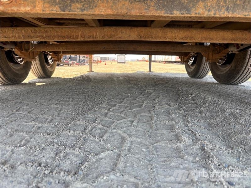 PJ Trailers Trailers 16 ft Tri/A Gooseneck Dump Utili Самоскиди