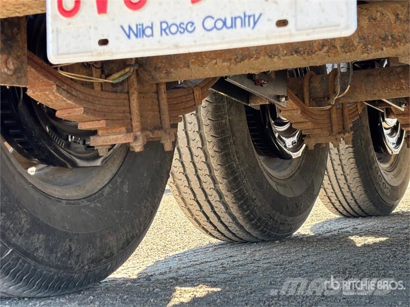 PJ Trailers Trailers 16 ft Tri/A Gooseneck Dump Utili Самоскиди