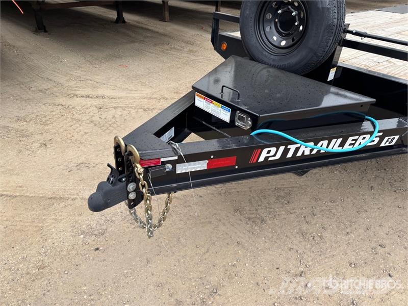 PJ Trailers Trailers 26 ft Tri/A Equipment Trailer Autotransporter prikolice