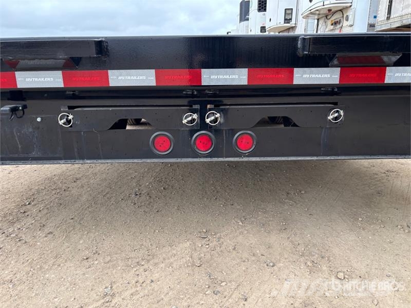 PJ Trailers Trailers 26 ft Tri/A Equipment Trailer Autotransporter prikolice