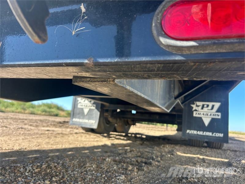 PJ Trailers Trailers 36 ft T/A Gooseneck DRW Flatbed Flatbed/Dropside trailers