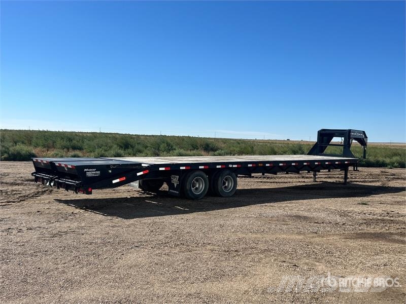 PJ Trailers Trailers 36 ft T/A Gooseneck DRW Flatbed Flatbed/Dropside trailers
