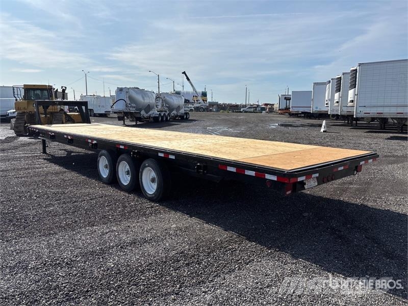 PJ Trailers Trailers Tri/A Gooseneck Flatbed Trailer Platformas/izkraušana no sāniem