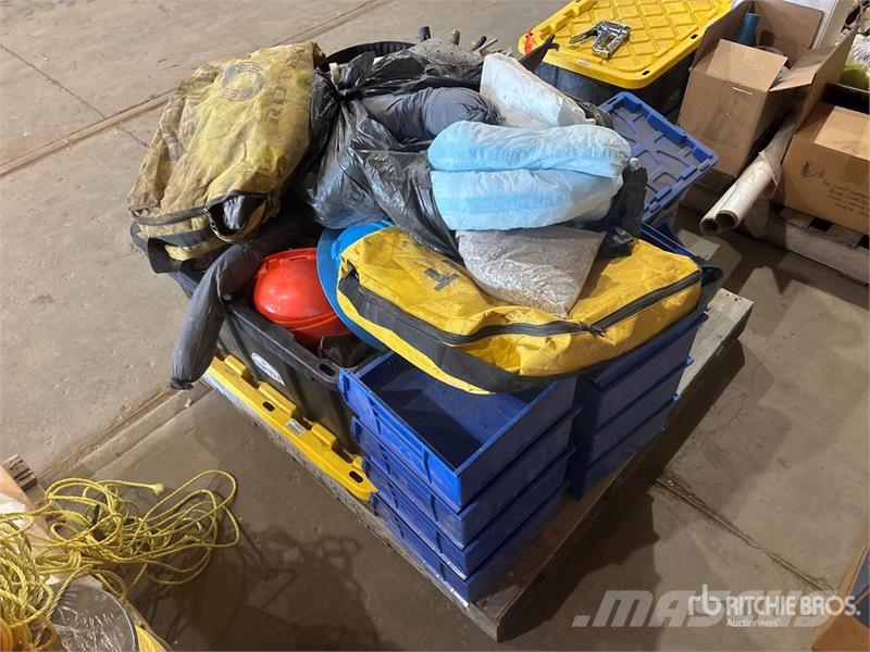 Plastic Bins, Hard Hats, Spill Kits Drugi deli