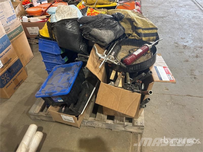 Plastic Bins, Hard Hats, Spill Kits Drugi deli