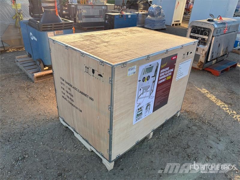 Pneumatic 990 L Capacity Sand Blaster Sonstige Baumaschinen