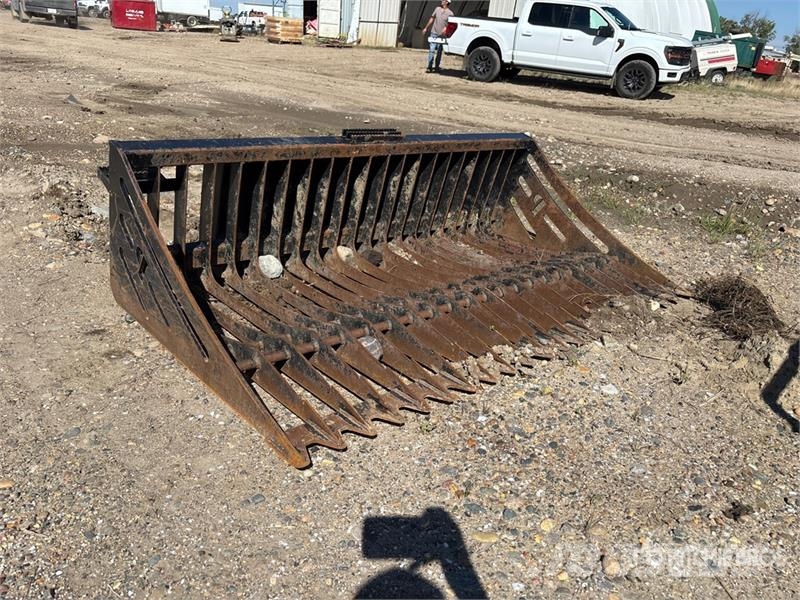 Pointer 72 in Skid Steer Screening Bucket Sõelumiskopad