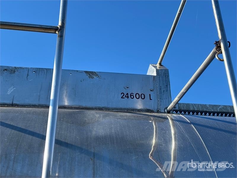 Polar 26000 L T/A Tanker Trailer Tankwagen