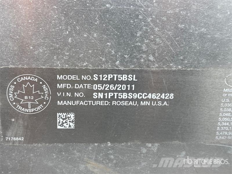 Polaris 550 IQ Snowmobile (Inoperable) 雪地摩托车
