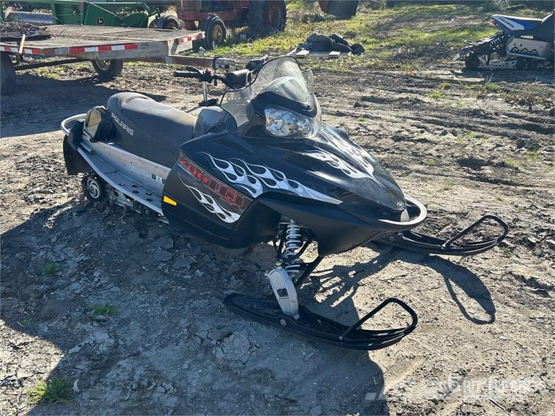 Polaris 700 Snowmobile Sniegaeigiai