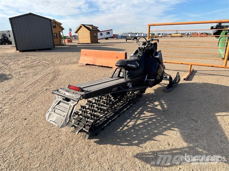 Polaris 800 Snowmobiles