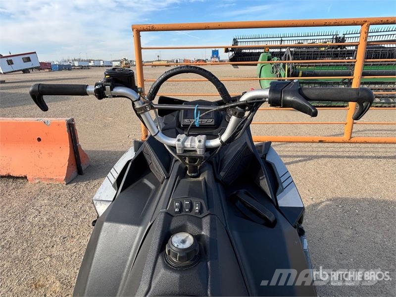 Polaris 800 Snowmobiles