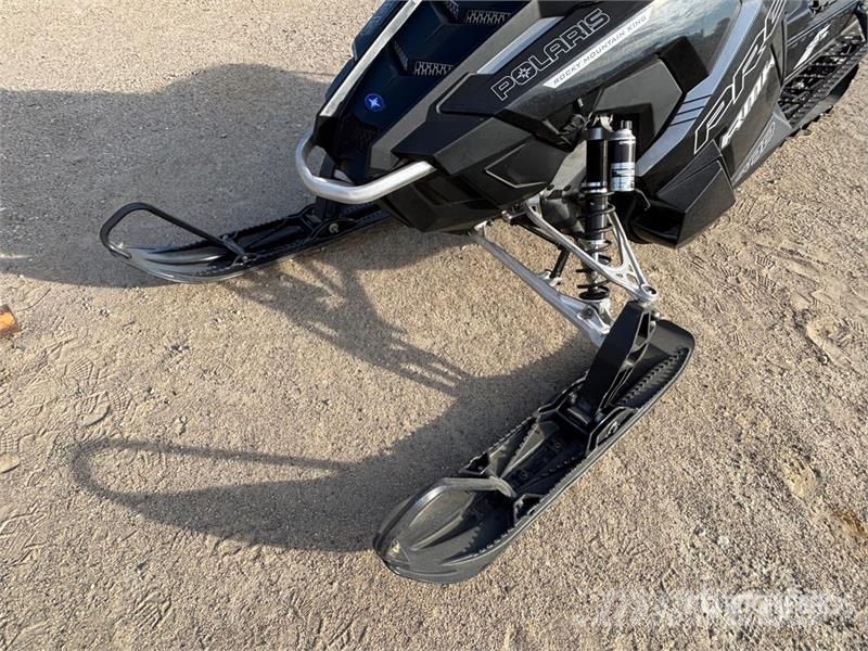 Polaris 800 Snowmobiles