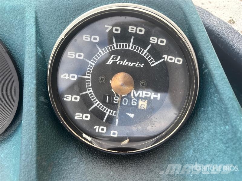 Polaris Electra 440 Snowmobile (Inoperable) كاسحات الجليد