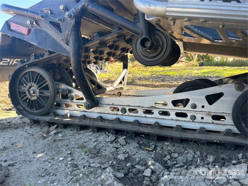 Polaris Pro R 600 Snowmobile Sniegaeigiai