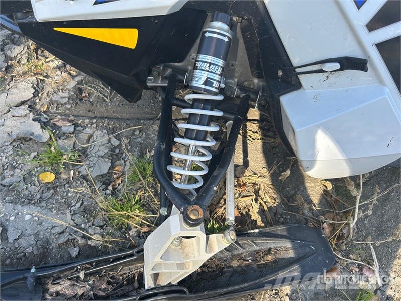 Polaris Pro R 600 Snowmobile Sniegaeigiai
