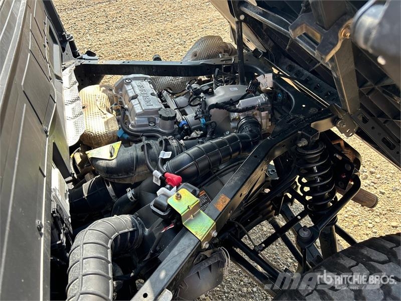 Polaris Ranger 1000 4x4 Utility Vehicle ماكينات منفعة عامة