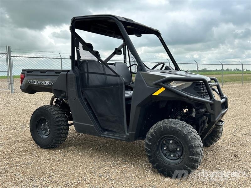 Polaris Ranger 1000 4x4 Utility Vehicle ماكينات منفعة عامة