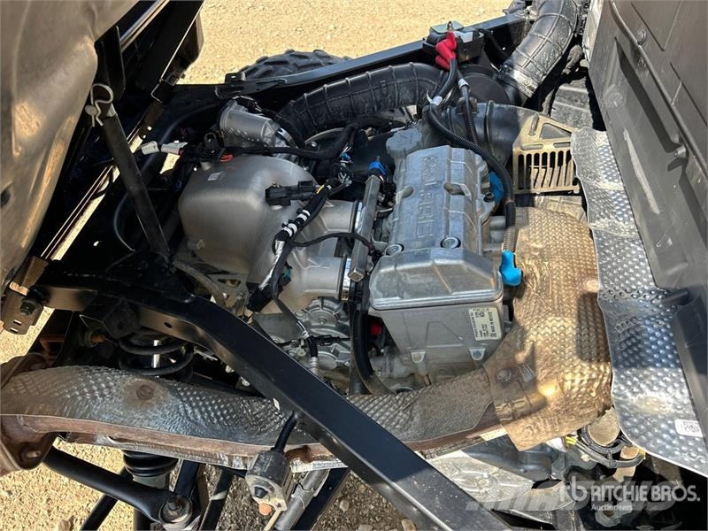 Polaris Ranger 1000 4x4 Utility Vehicle ماكينات منفعة عامة