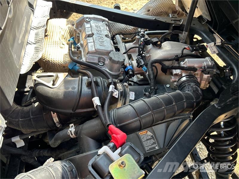Polaris Ranger 1000 4x4 Utility Vehicle ماكينات منفعة عامة