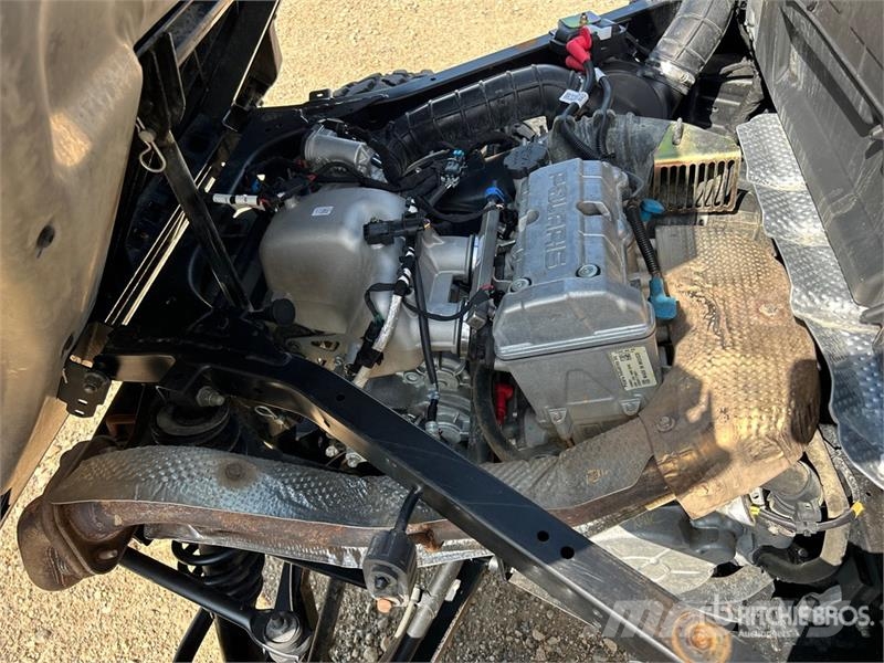 Polaris Ranger 1000 4x4 Utility Vehicle ماكينات منفعة عامة