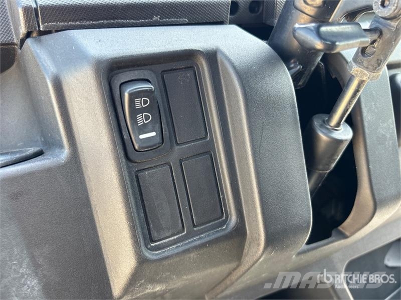 Polaris Ranger 1000 4x4 Utility Vehicle ماكينات منفعة عامة