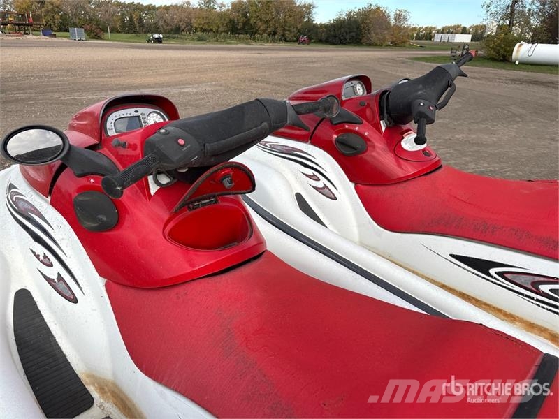 Polaris Virage (2) Personal Jet Skis Auto's