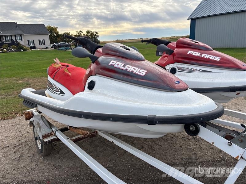Polaris Virage (2) Personal Jet Skis Auto's
